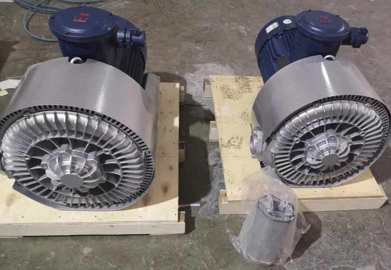 雙葉輪2.2kw<font color='red'>防爆</font>鼓風(fēng)機(jī)